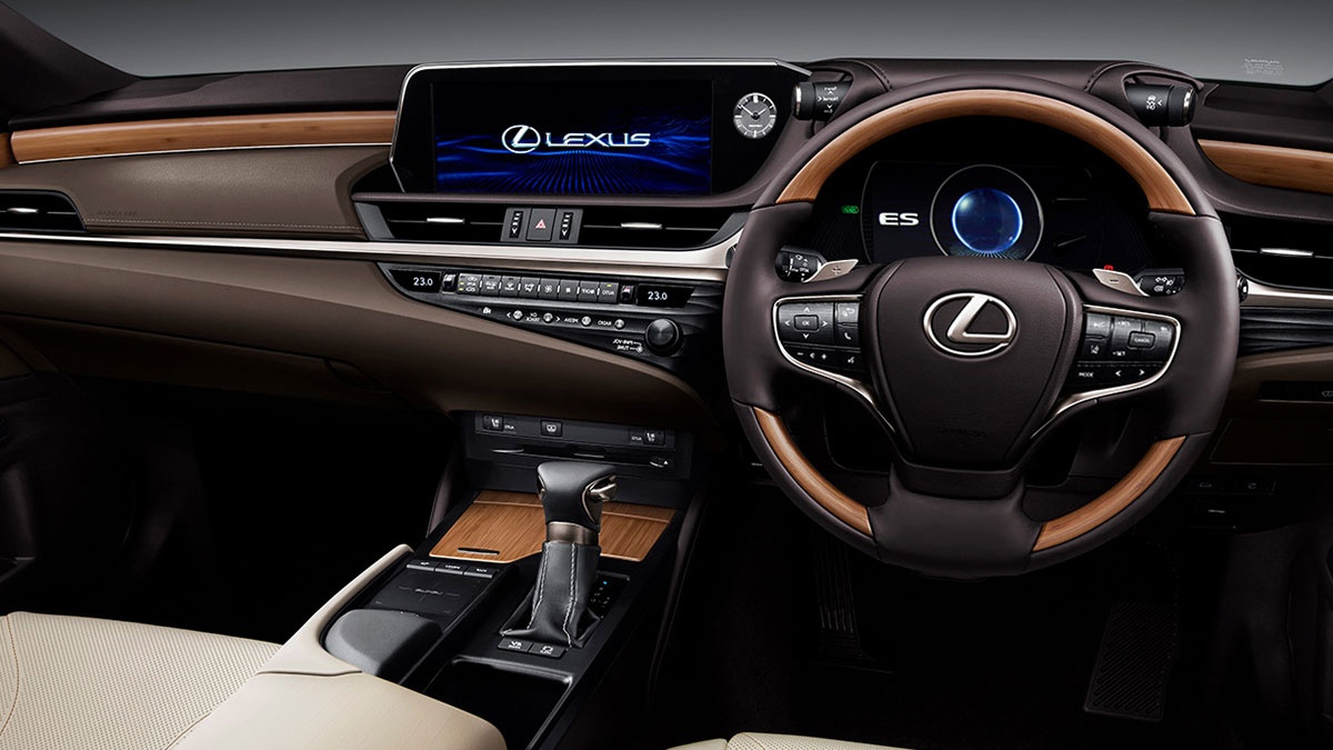 Lexus RX va ES co them ban dac biet tai Malaysia anh 3