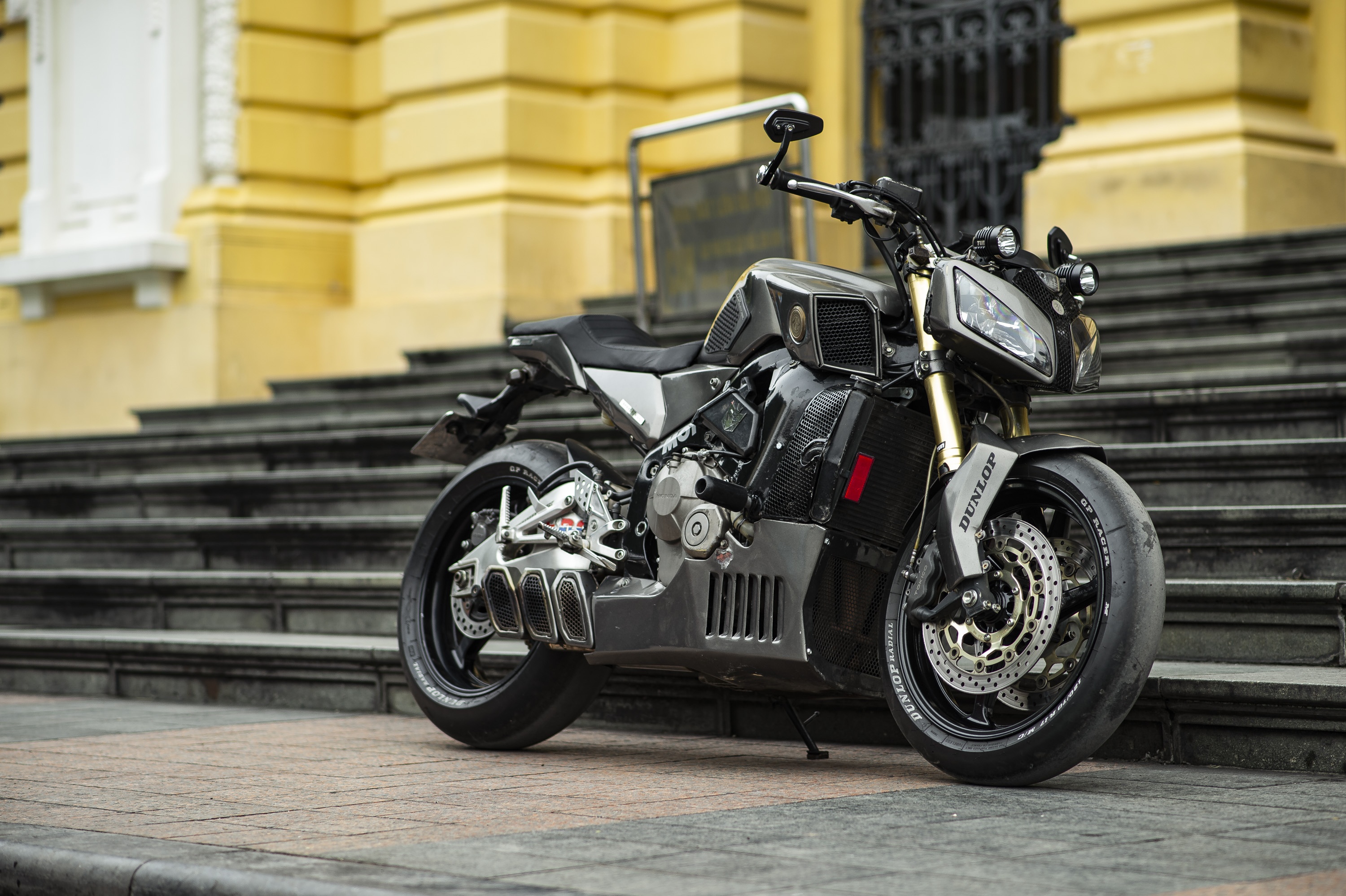 Honda CBR600RR do phong cach Streetfighter tai Ha Noi anh 8