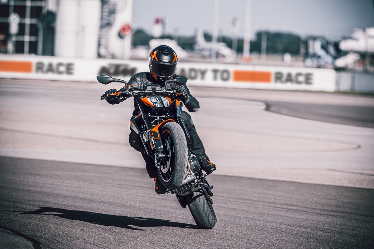 KTM 890 Duke 2021 duoc ra mat anh 13