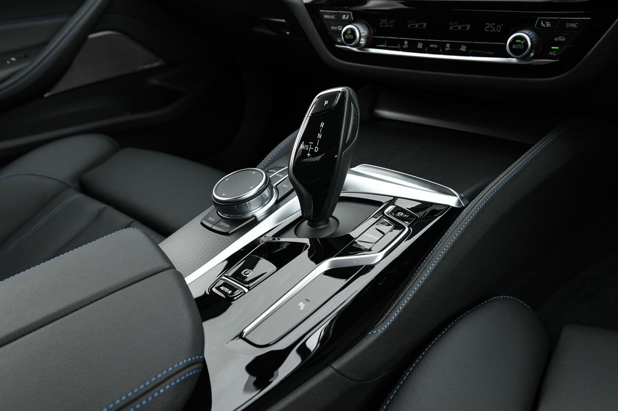 BMW 5-Series 2021 duoc ra mat tai Thai Lan anh 6