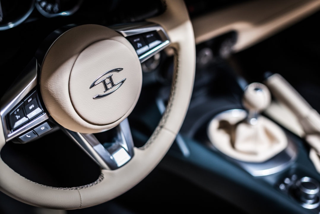 Hurtan Grand Albaycin - xe mui tran lam tu Mazda MX-5 anh 5