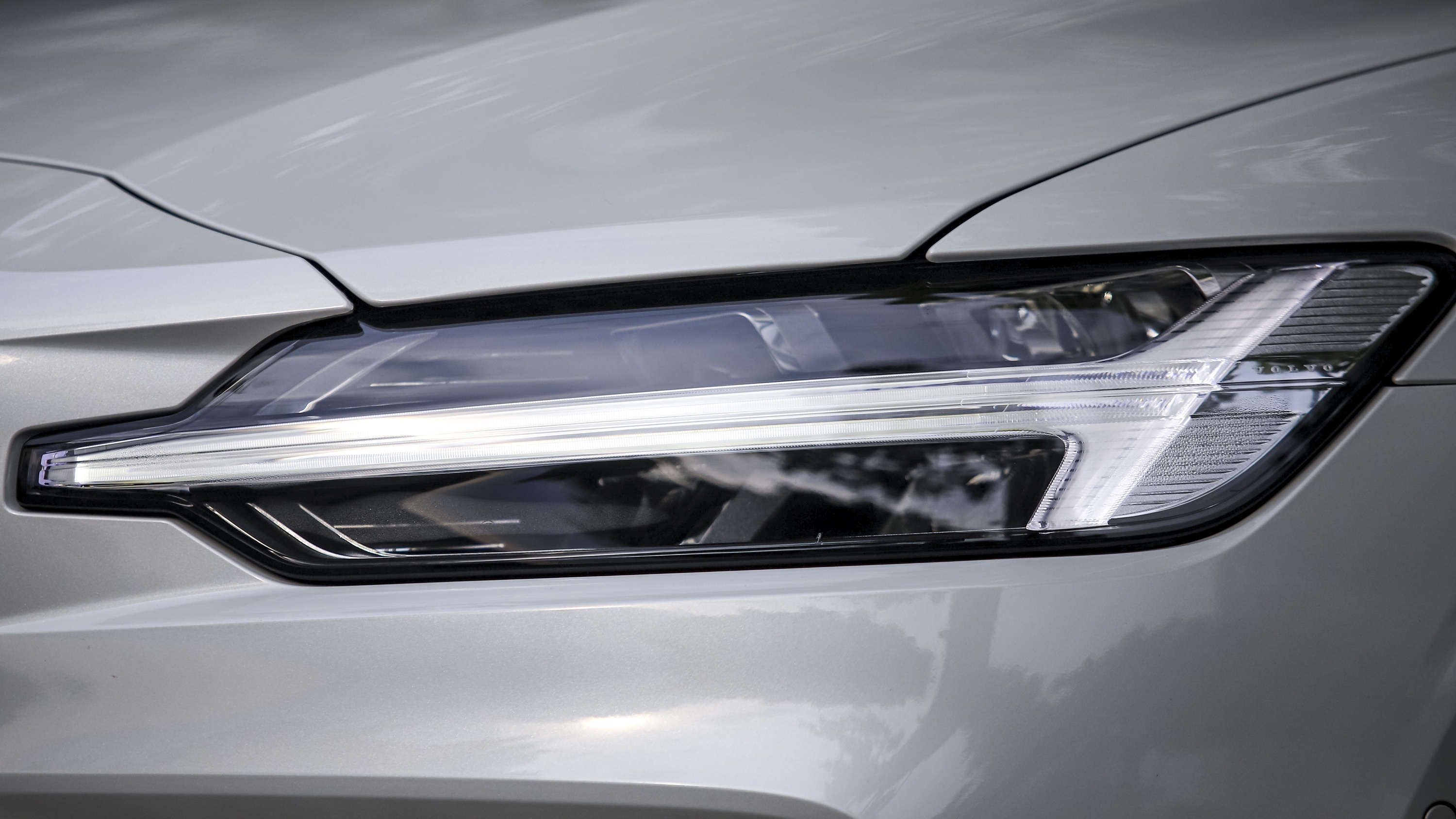 Danh gia Volvo S60 R-Design anh 4