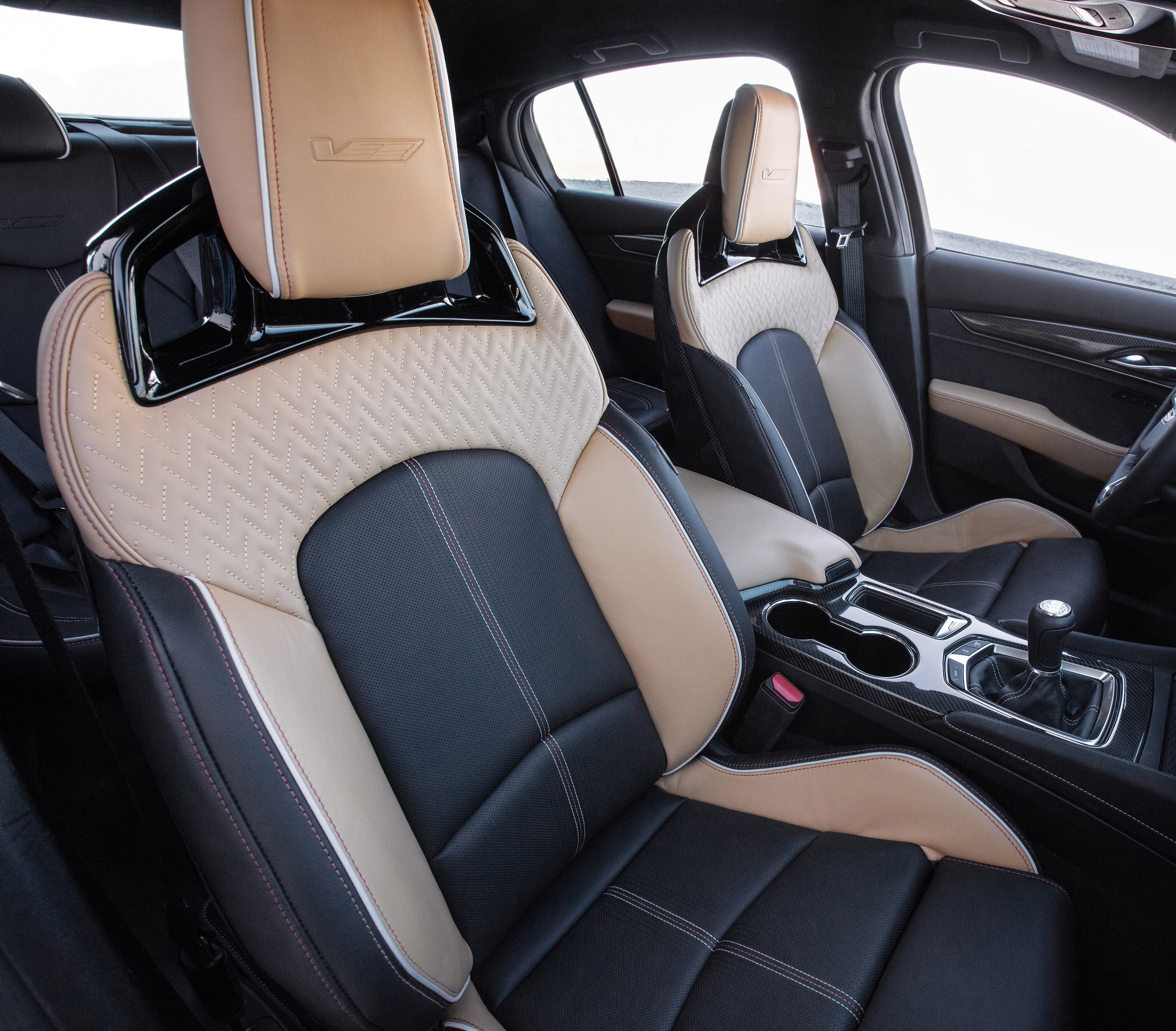 Cadillac CT5-V Blackwing 2022 được ra mắt ảnh 12 Cadillac CT5-V Blackwing 2022 duoc ra mat anh 12