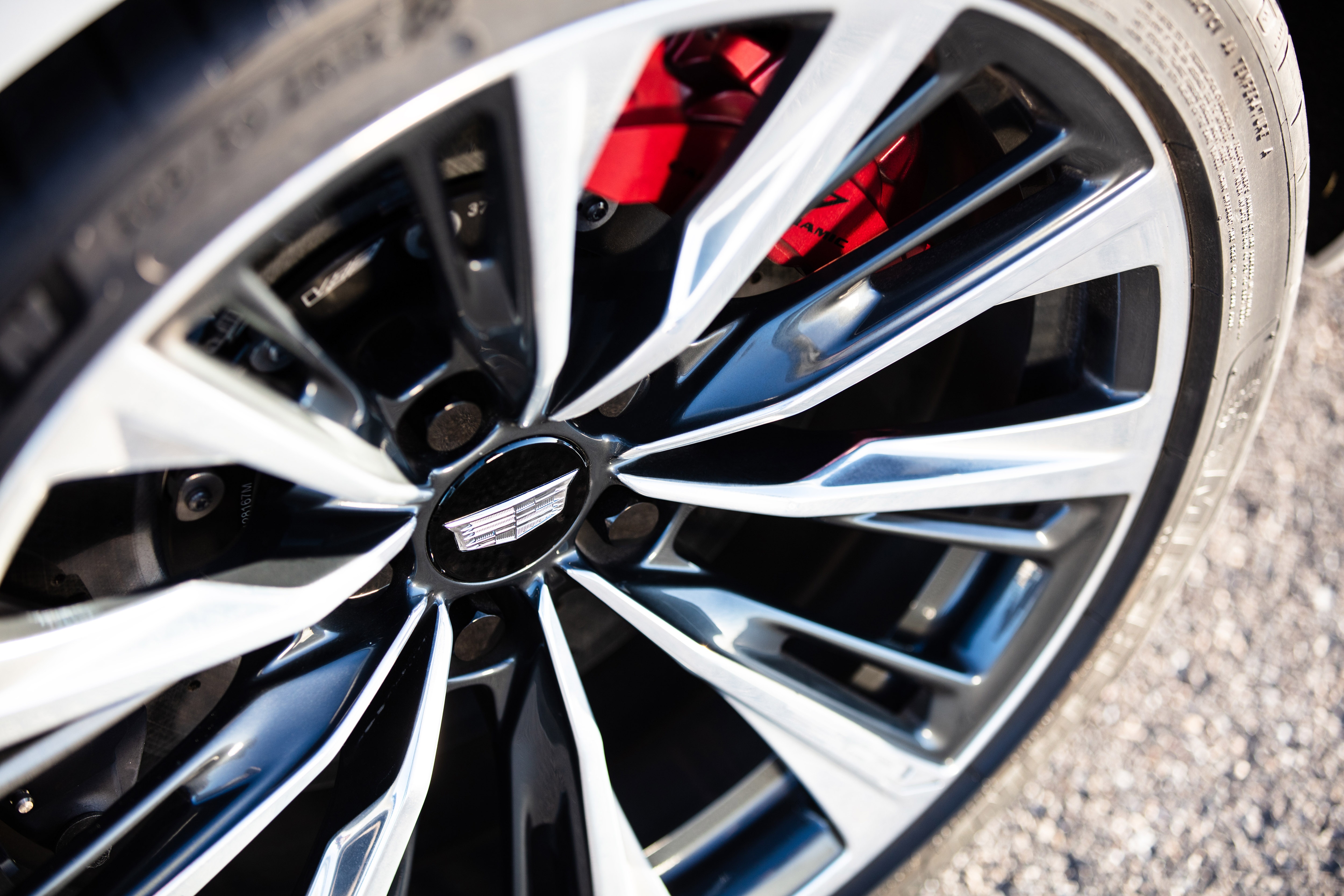 Cadillac CT5-V Blackwing 2022 được ra mắt ảnh 6 Cadillac CT5-V Blackwing 2022 duoc ra mat anh 6