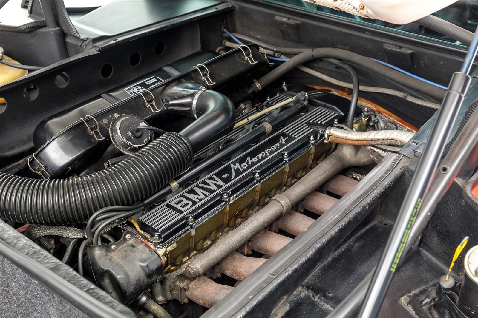 BMW M1 cua Paul Walker duoc ban gia 500.000 USD anh 8