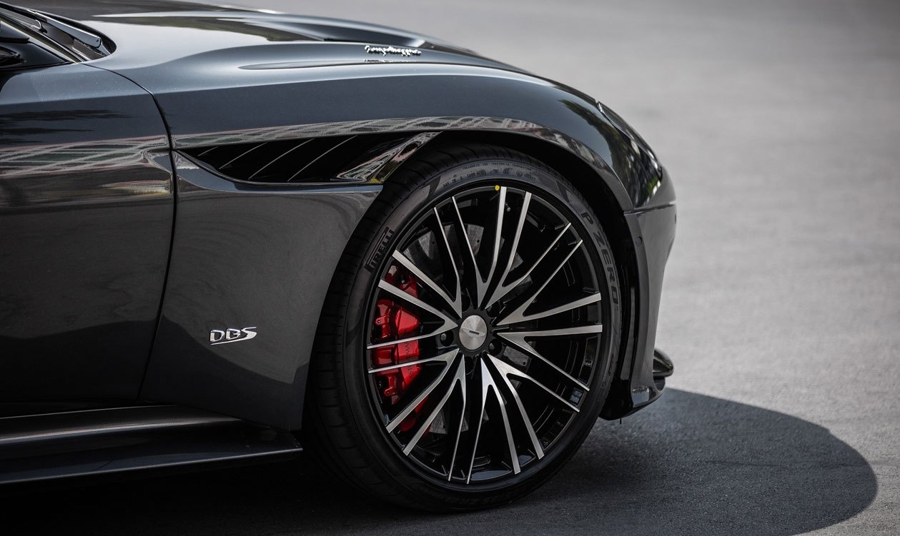 Aston Martin DBS Superleggera gia 1 trieu USD tai Thai Lan anh 14