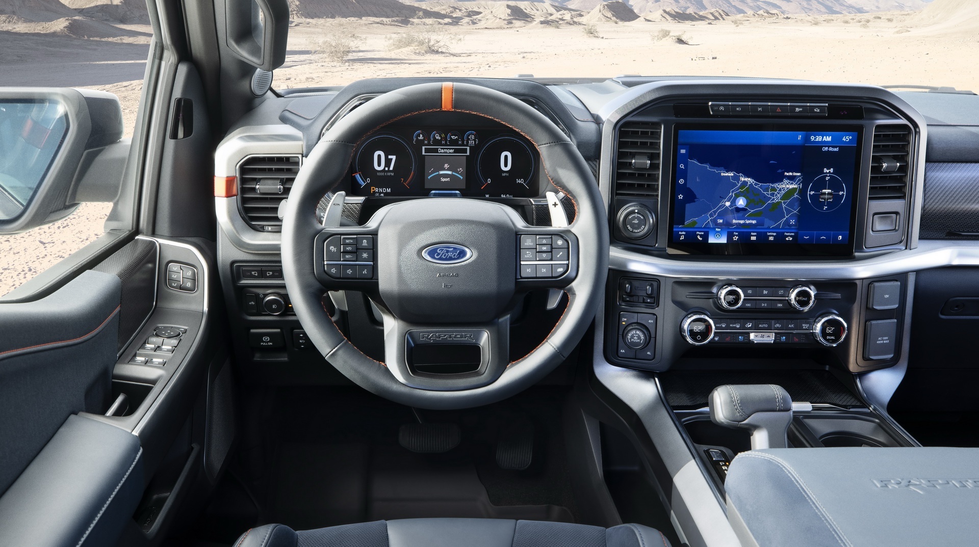 So sánh Ford F-150 Raptor và Ram 1500 TRX ảnh 9 So sanh Ford F-150 Raptor va Ram 1500 TRX anh 9