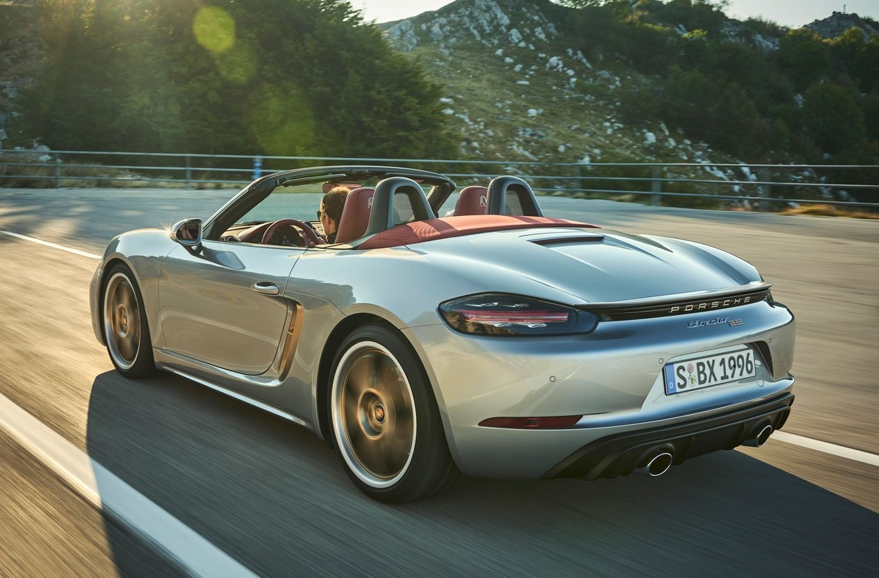 Porsche Boxster 25 Years Edition gia 334.445 USD anh 9