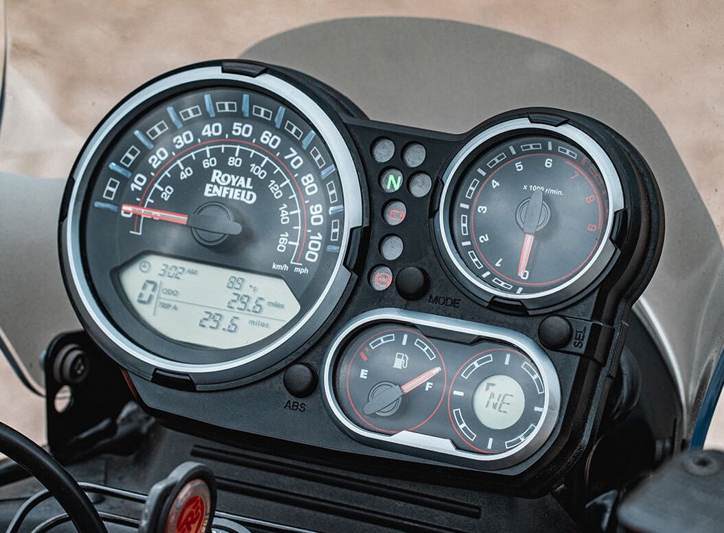 Royal Enfield Himalayan 2021 duoc nang cap anh 2