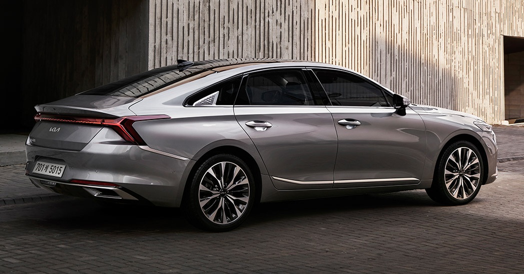 Lo thiet ke mau sedan Kia K8 anh 3