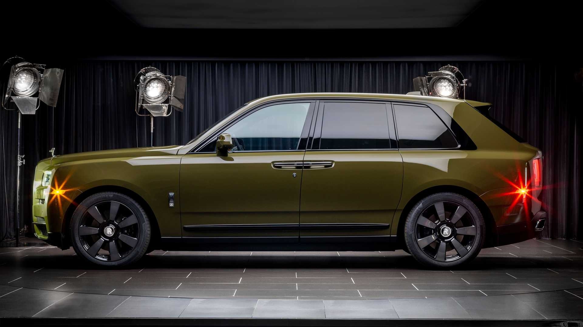 Rolls-Royce Cullinan có thêm 8 màu ngoại thất mới ảnh 4 Rolls-Royce Cullinan co them 8 mau ngoai that moi anh 4