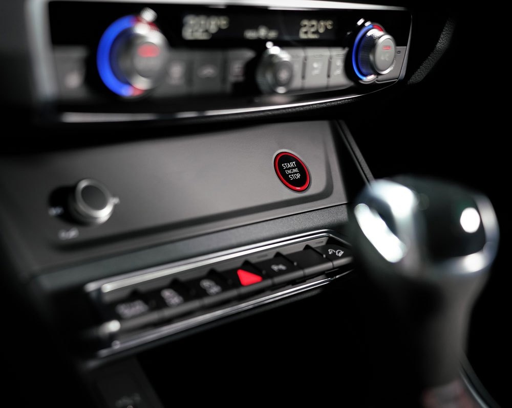 Audi Q3 phien ban hieu suat duoc ra mat tai Thai Lan anh 11