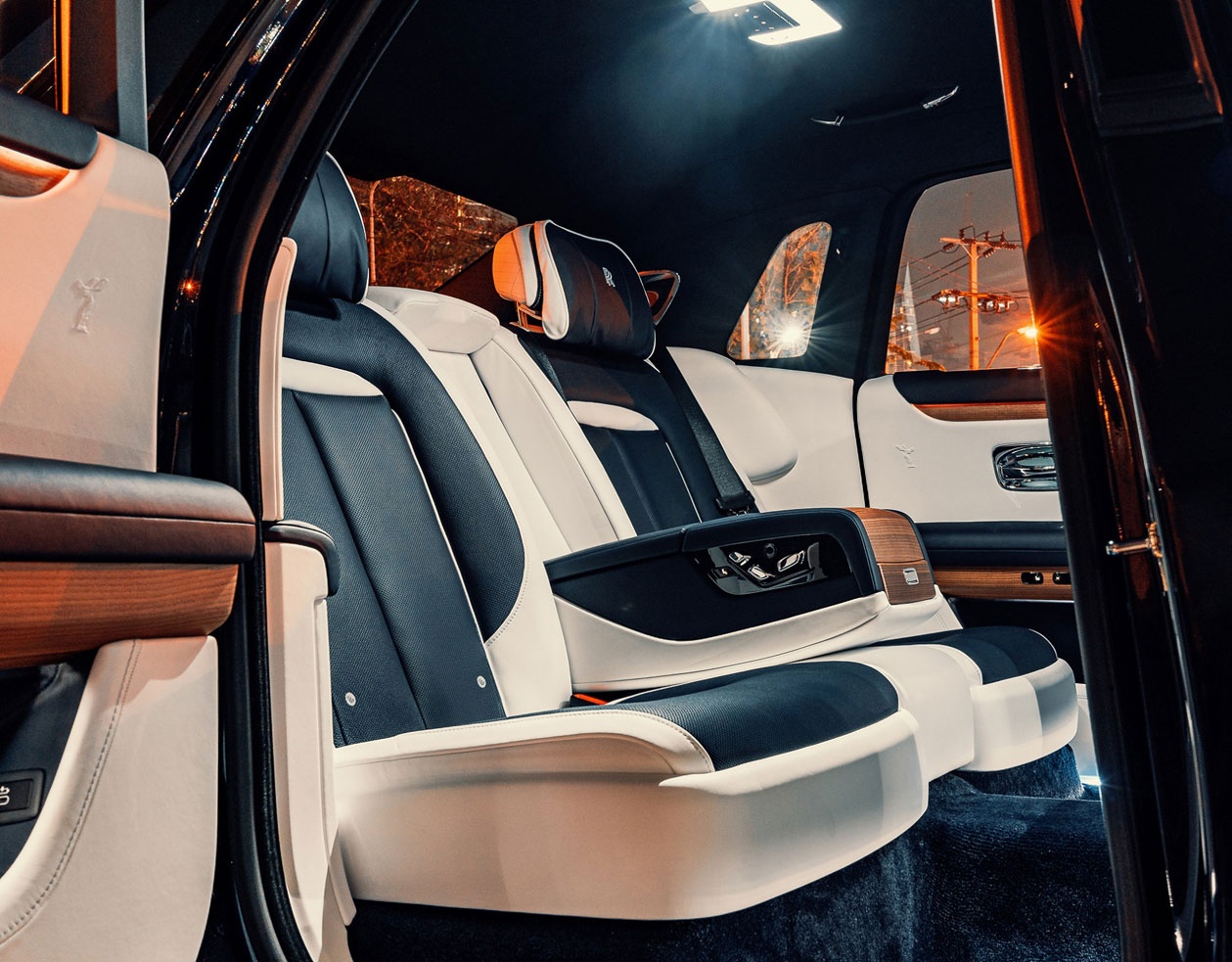 Rolls-Royce Ghost 2021 duoc ra mat tai Thai Lan anh 11