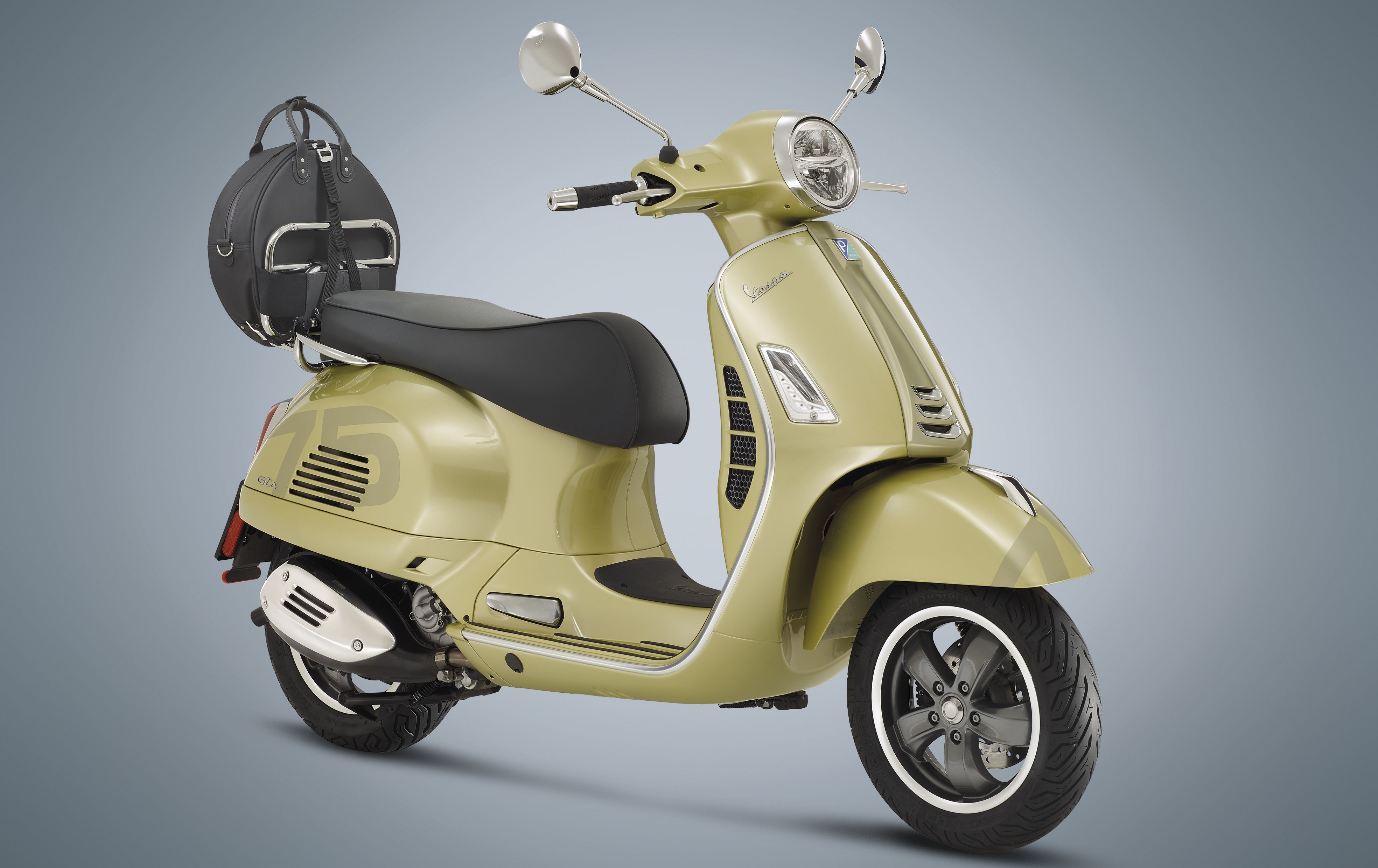 Vespa Primavera va GTS phien ban ky niem 75 nam ra mat anh 1