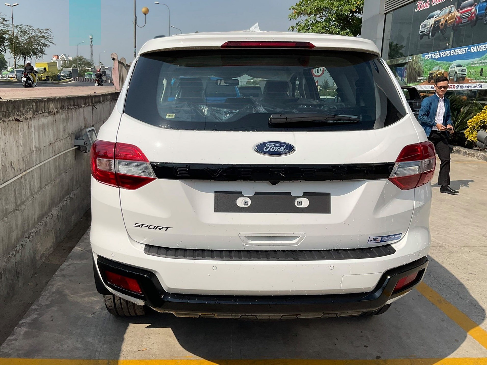 Ford Everest Sport 2021 về đại lý ảnh 5 Ford Everest Sport 2021 ve dai ly anh 5
