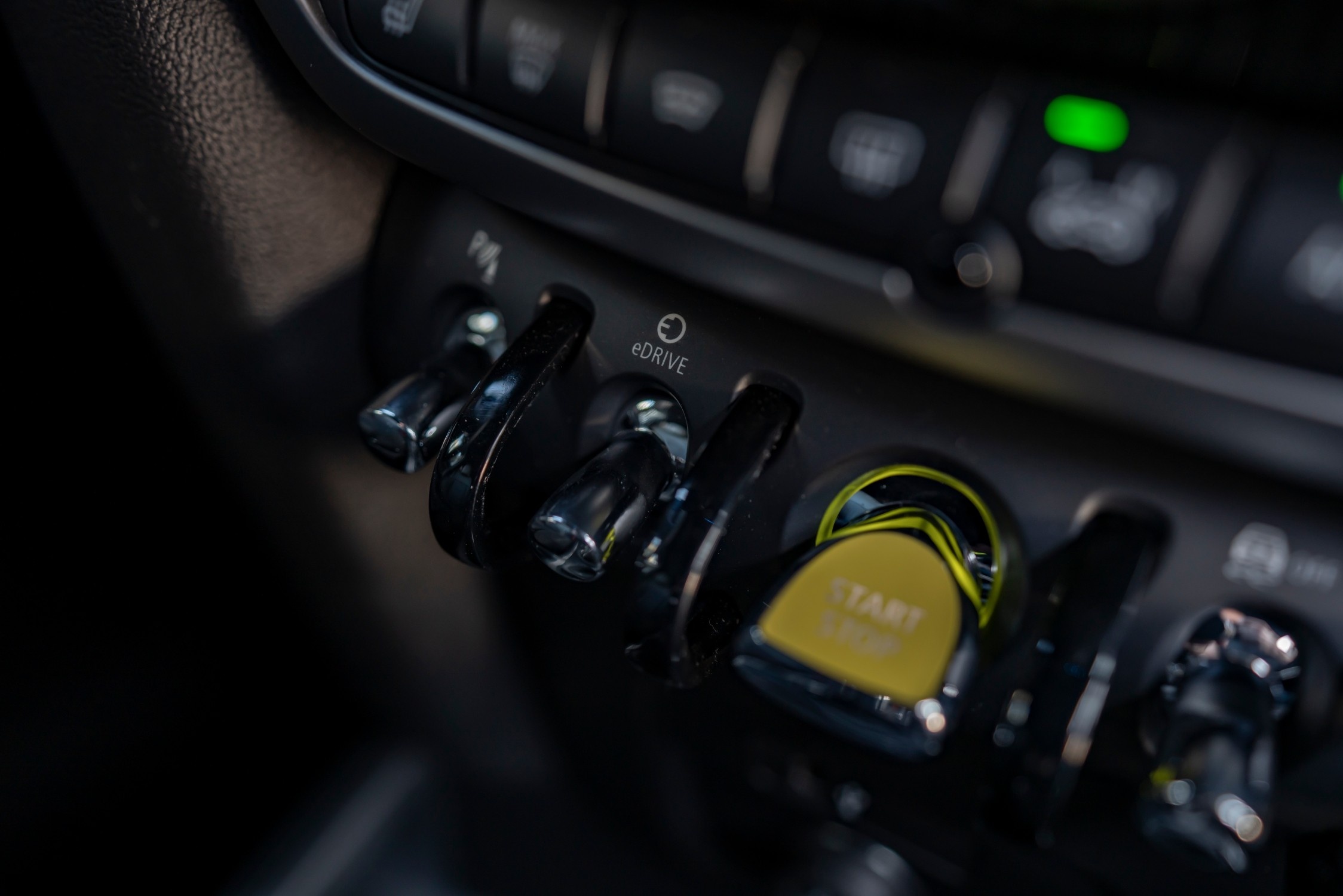 MINI Cooper S Countryman moi ra mat tai Viet Nam anh 5