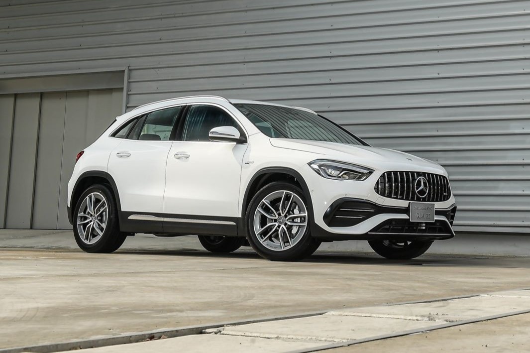 Mercedes-AMG GLA 35 4MATIC 2021 ra mat tai Thai Lan, gia 103.895 USD hinh anh