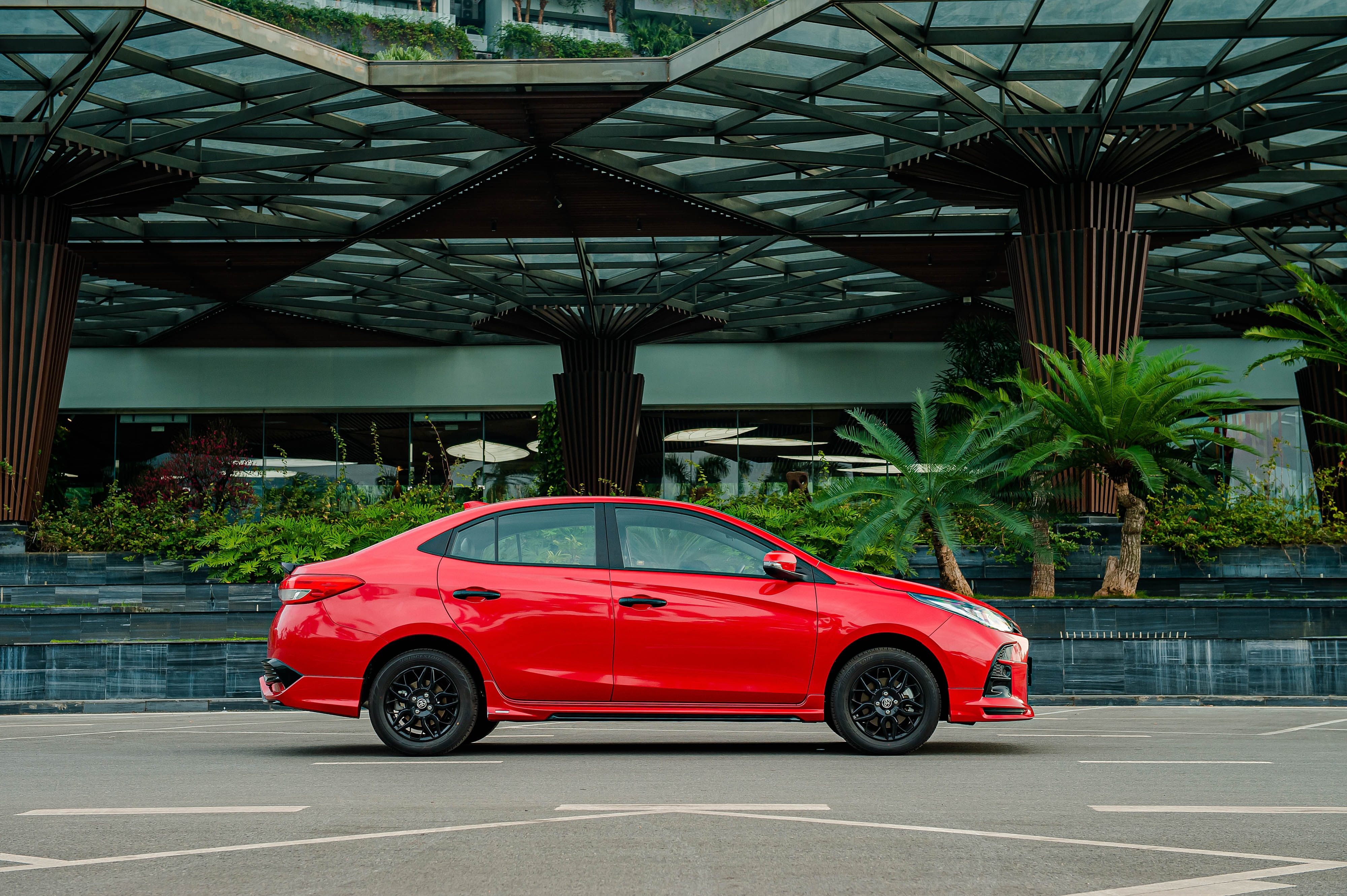 3 mau sedan hang B ban chay nhat thang 2/2021 anh 9