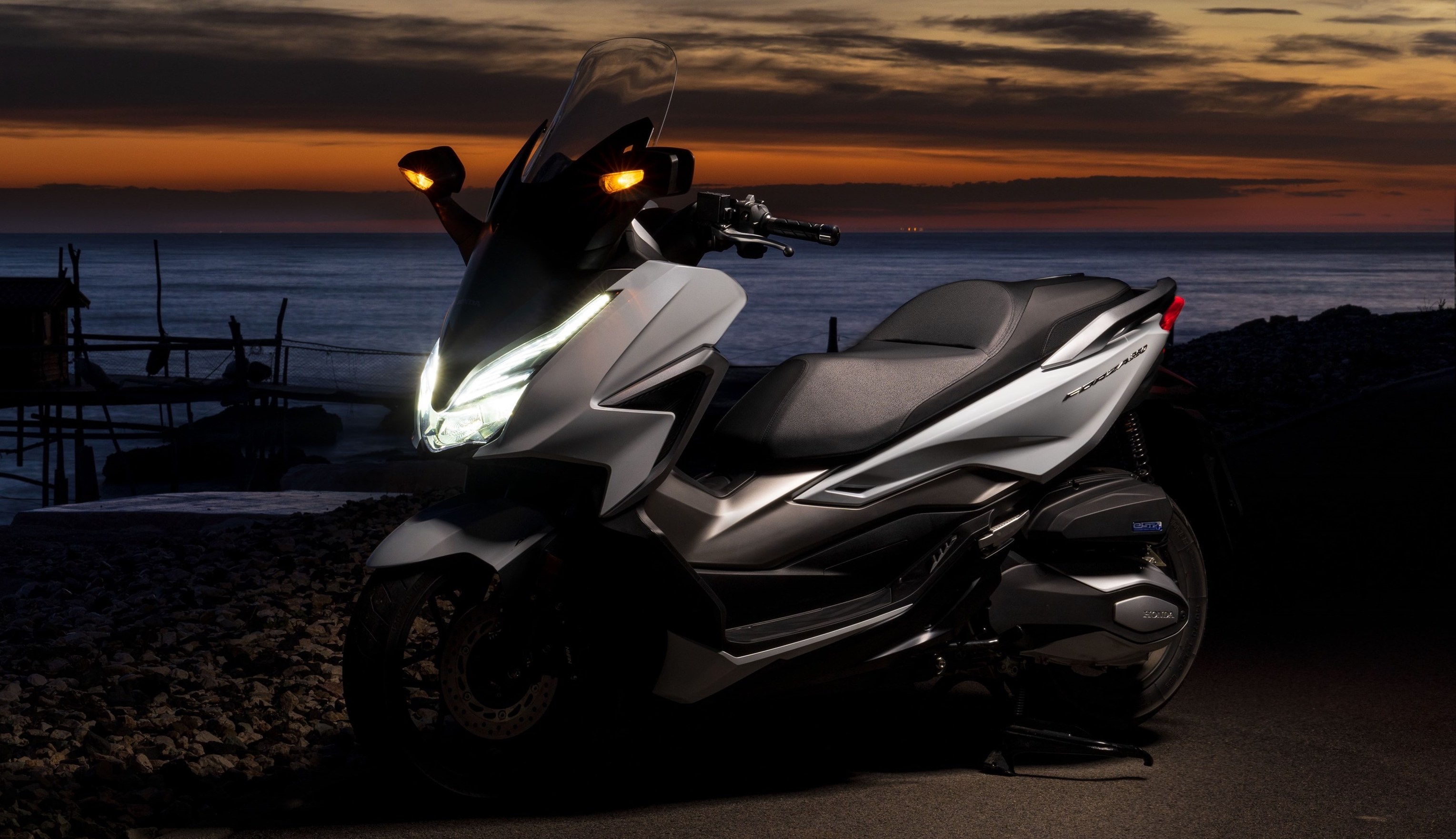 Honda Forza 250 doi 2021 duoc ra mat tai Malaysia, gia hon 6.000 USD hinh anh