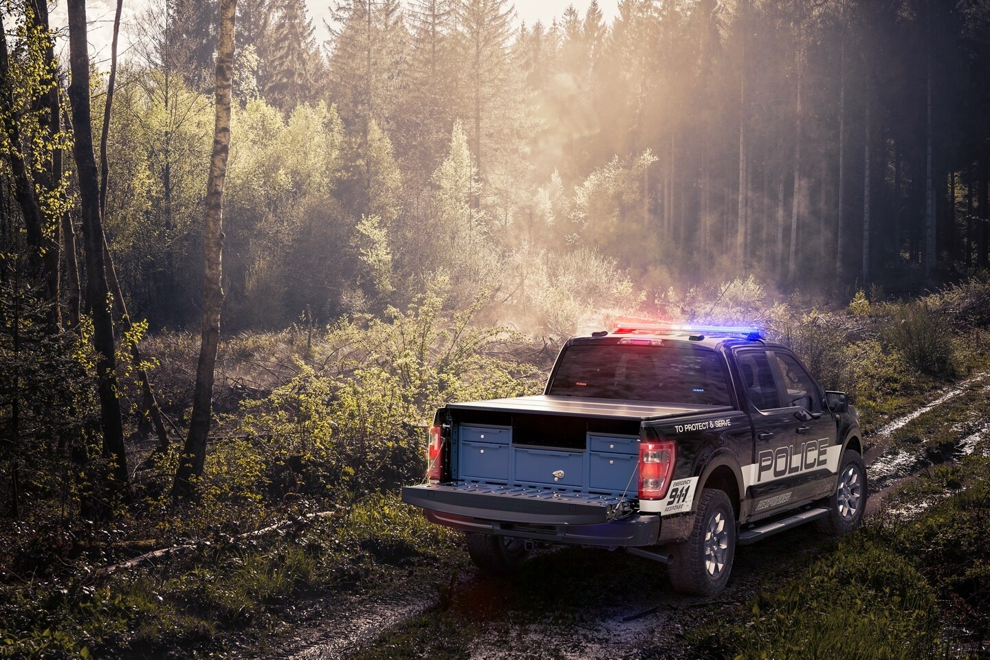 Ford F-150 phien ban xe canh sat duoc ra mat anh 12
