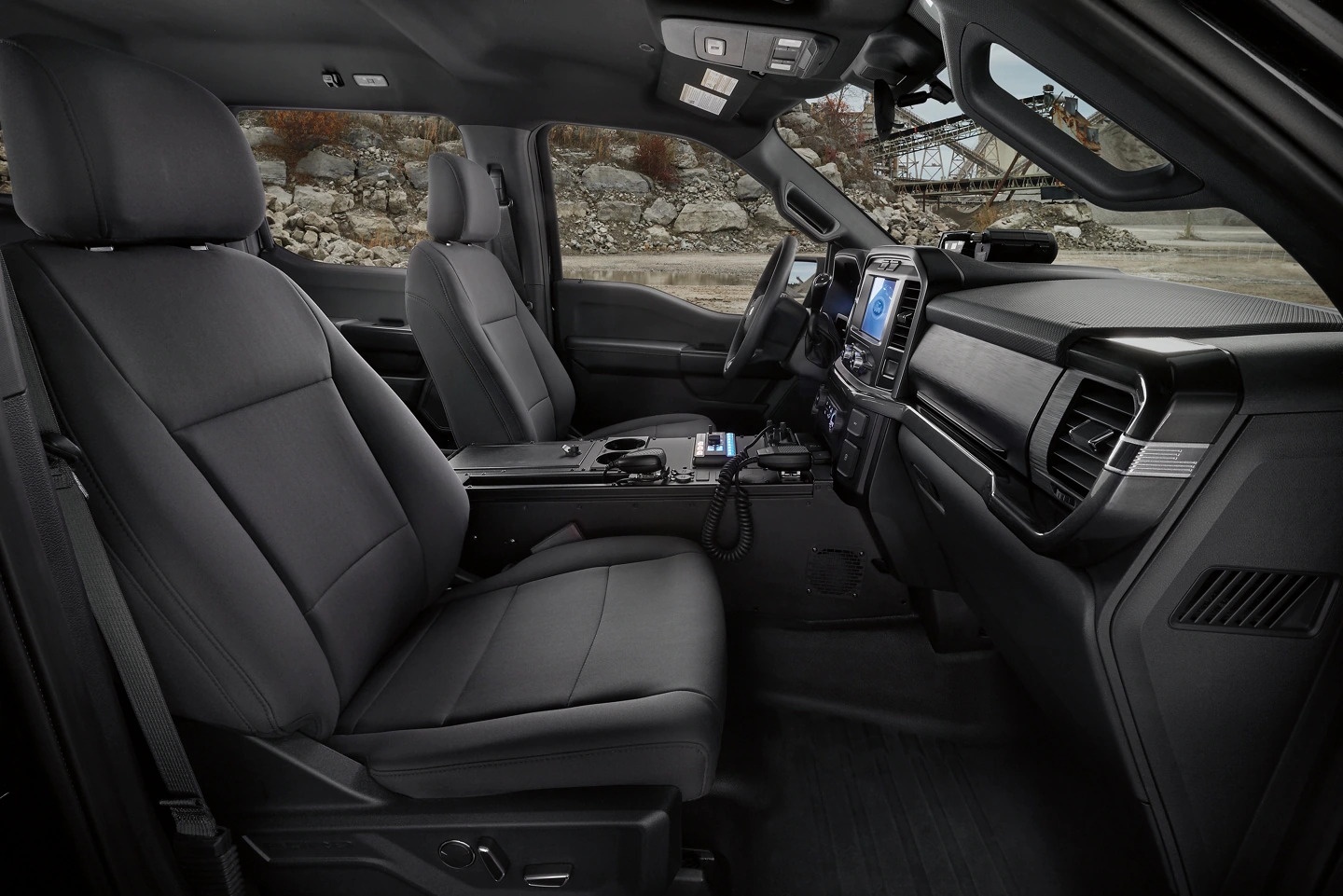 Ford F-150 phien ban xe canh sat duoc ra mat anh 10