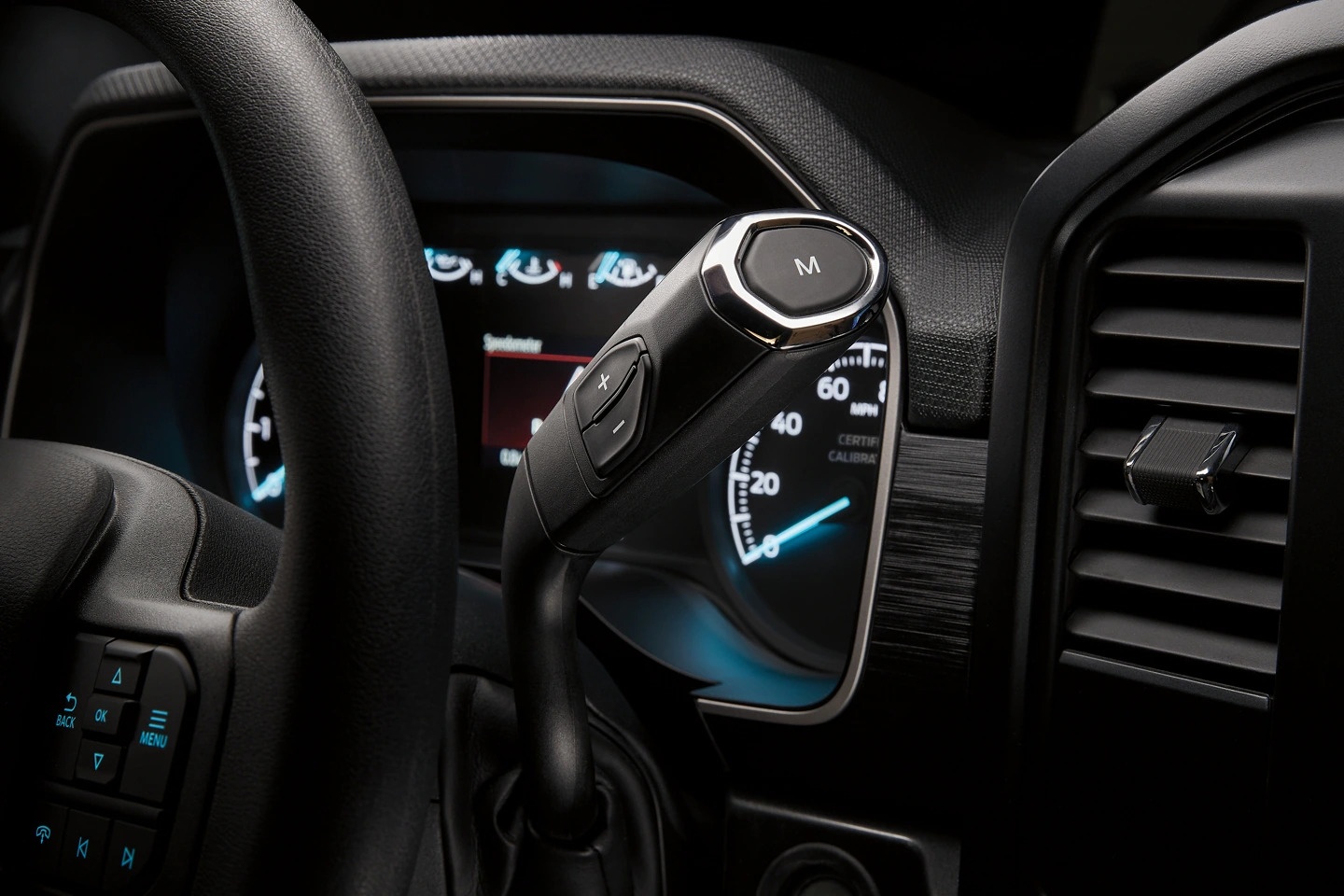 Ford F-150 phien ban xe canh sat duoc ra mat anh 11