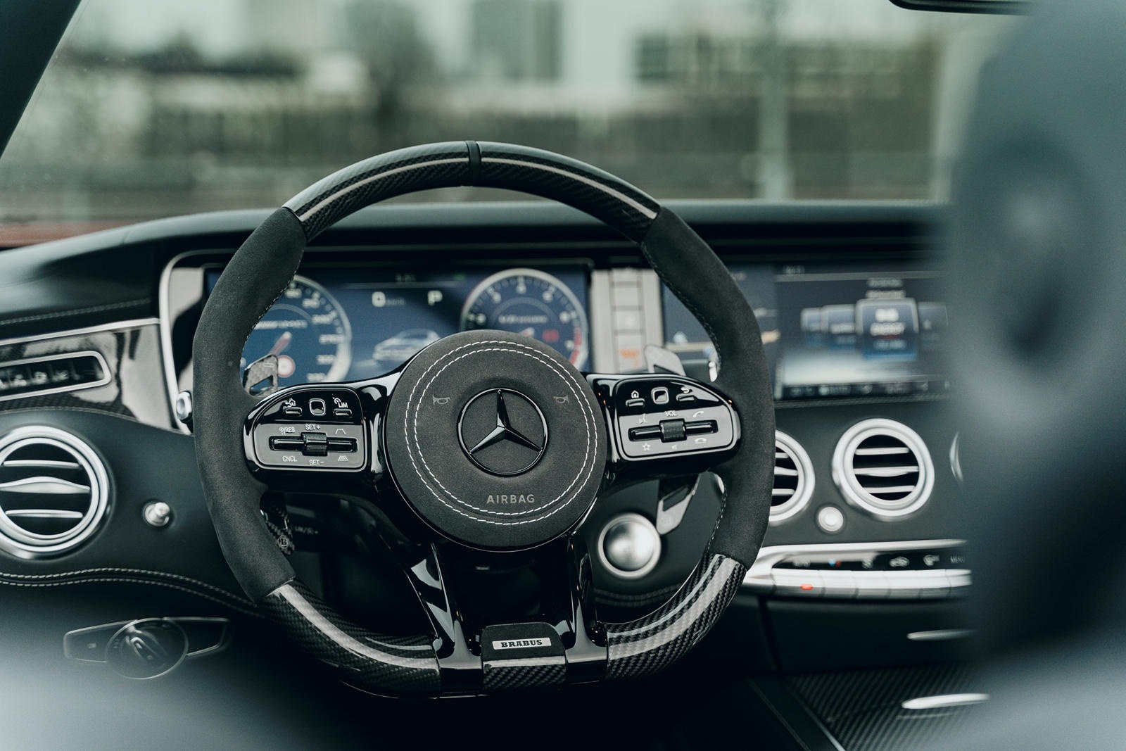 Ban do Mercedes-AMG S63 Convertible doc nhat the gioi anh 9