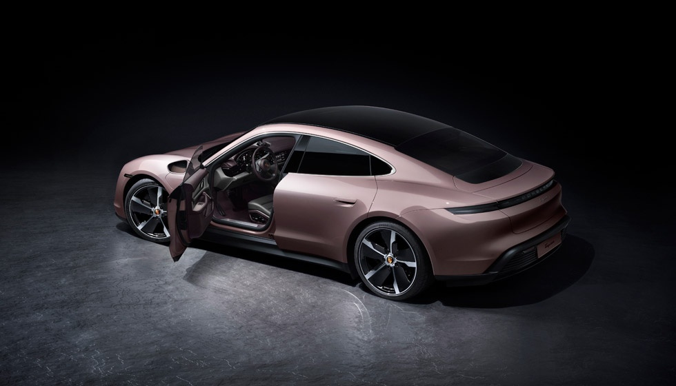 Hai phien ban moi cua Porsche Taycan ra mat tai BIMS 2021 anh 4