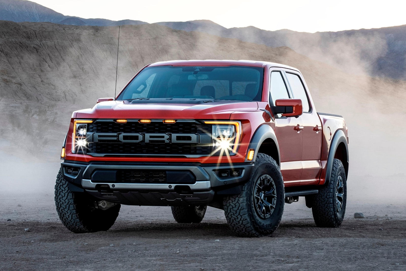 Ford ngung san xuat F-150 Raptor vi thieu chip ban dan hinh anh