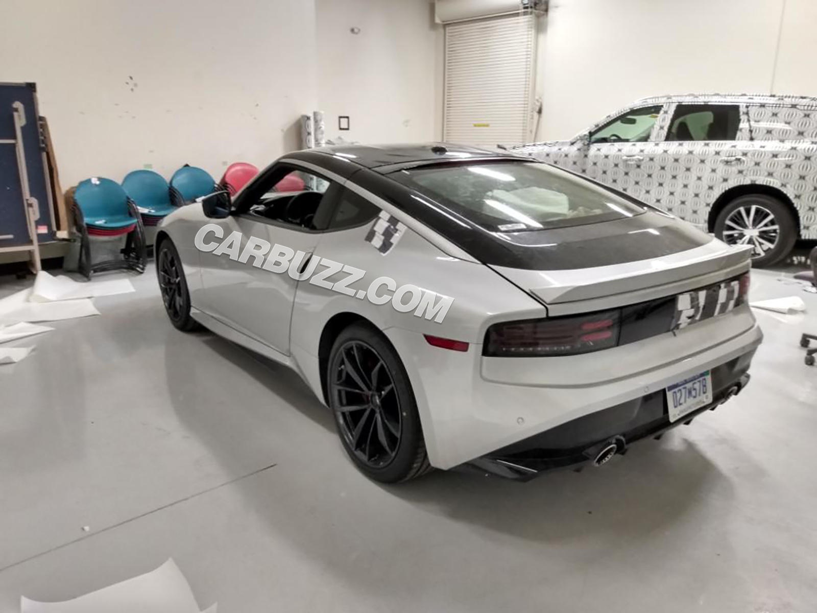 Lo anh thuc te Nissan Z anh 3