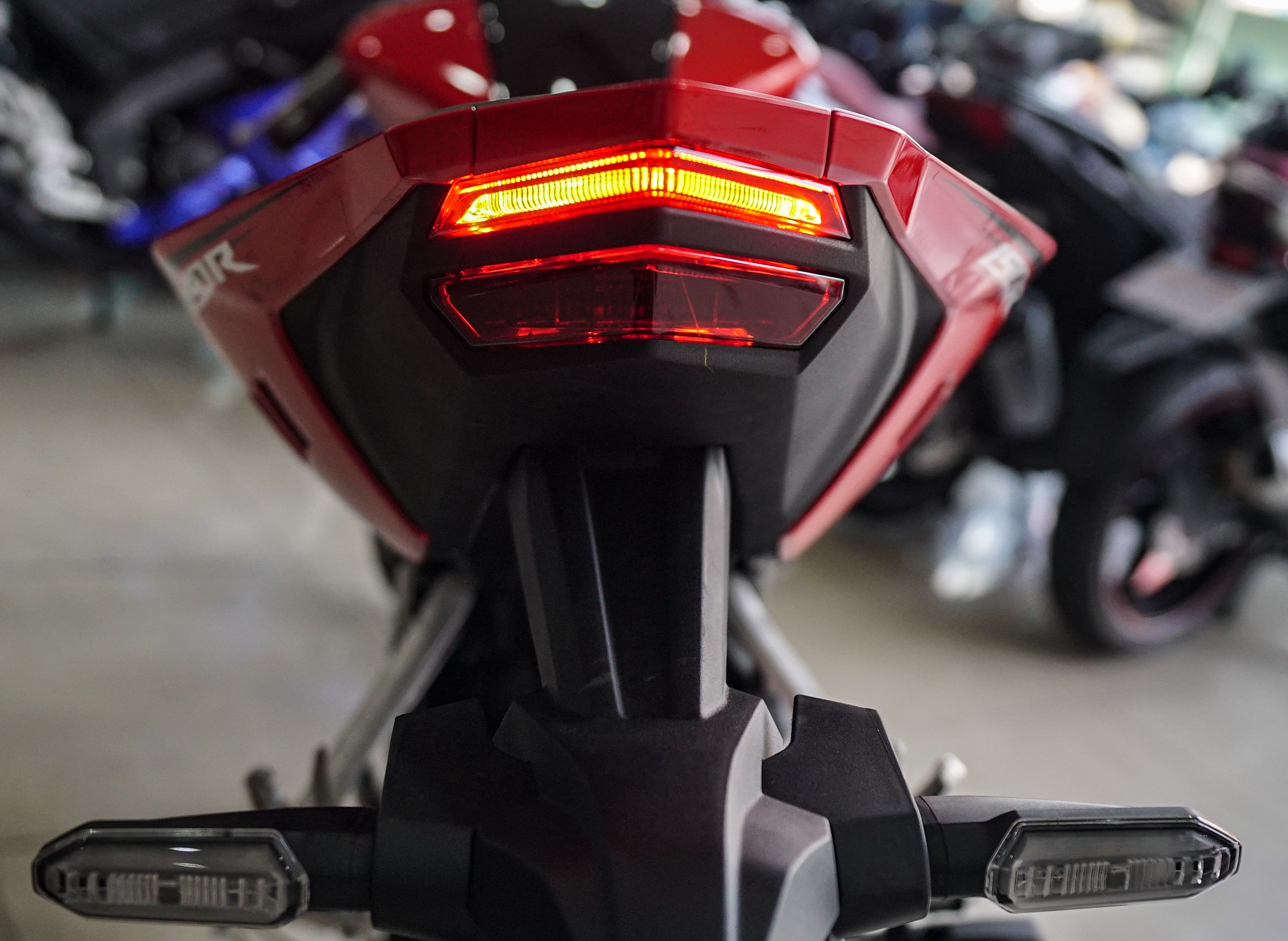 Honda CBR150R 2021 đầu tiên cập bến Việt Nam ảnh 6 Honda CBR150R 2021 dau tien cap ben Viet Nam anh 6