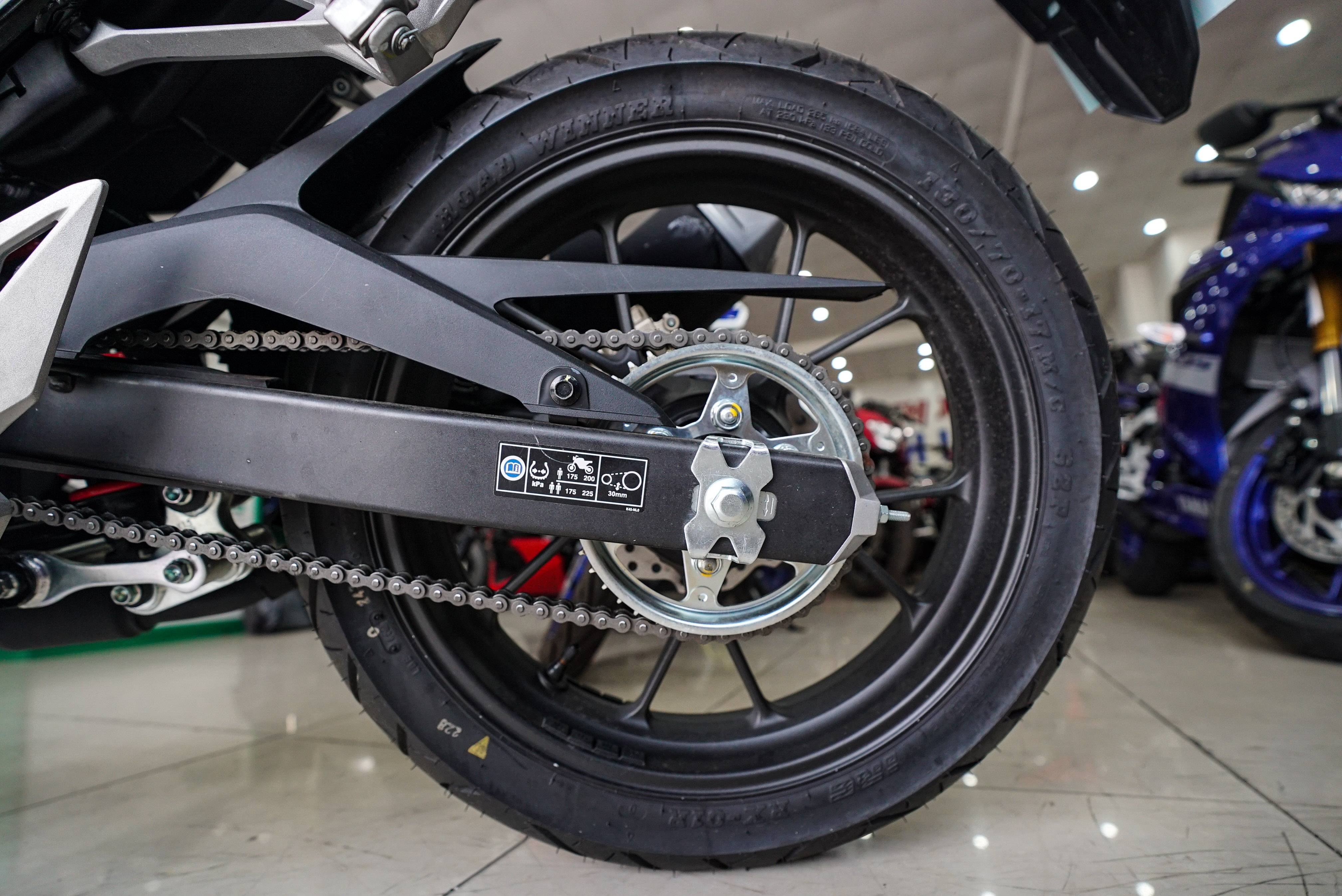 Honda CBR150R 2021 đầu tiên cập bến Việt Nam ảnh 12 Honda CBR150R 2021 dau tien cap ben Viet Nam anh 12