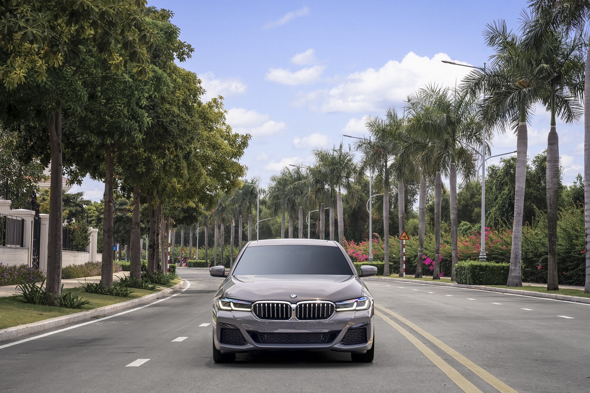 BMW 5-Series LCI 2021 ra mat tai Viet Nam anh 8
