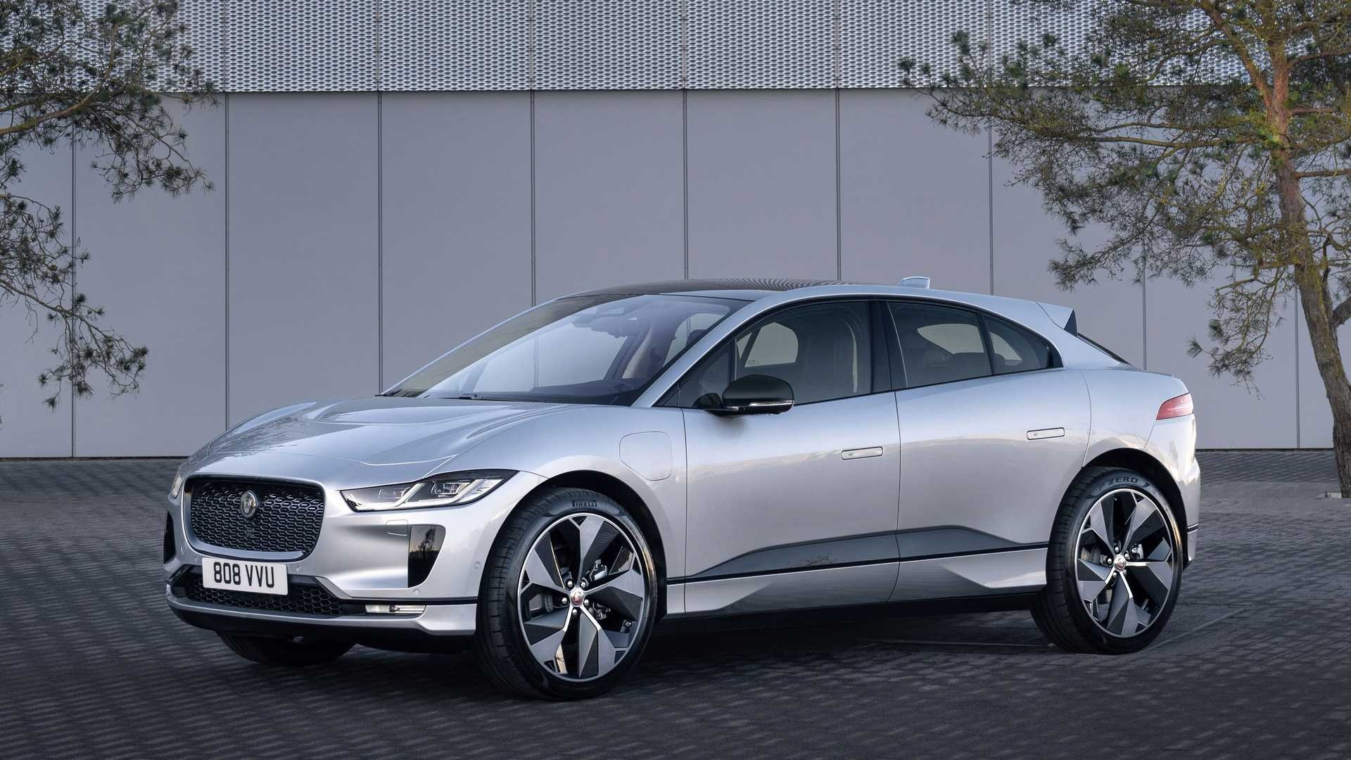 Jaguar I-Pace Black Edition ra mắt,  giá hơn 100.000 USD ảnh 5 Jaguar I-Pace Black Edition ra mat,  gia hon 100.000 USD anh 5