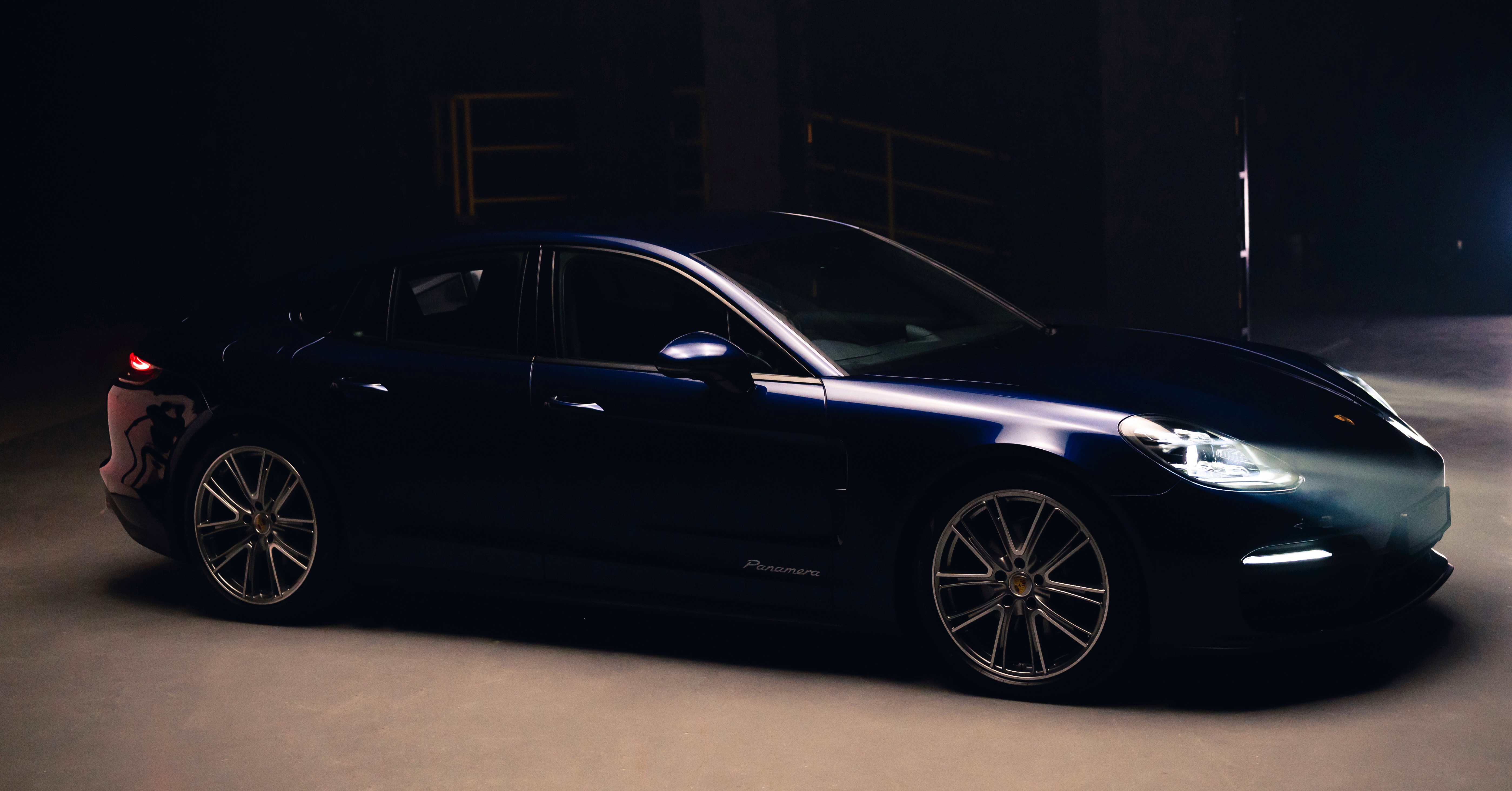 Porsche Panamera facelift 2021 vua ra mat tai Malaysia anh 7