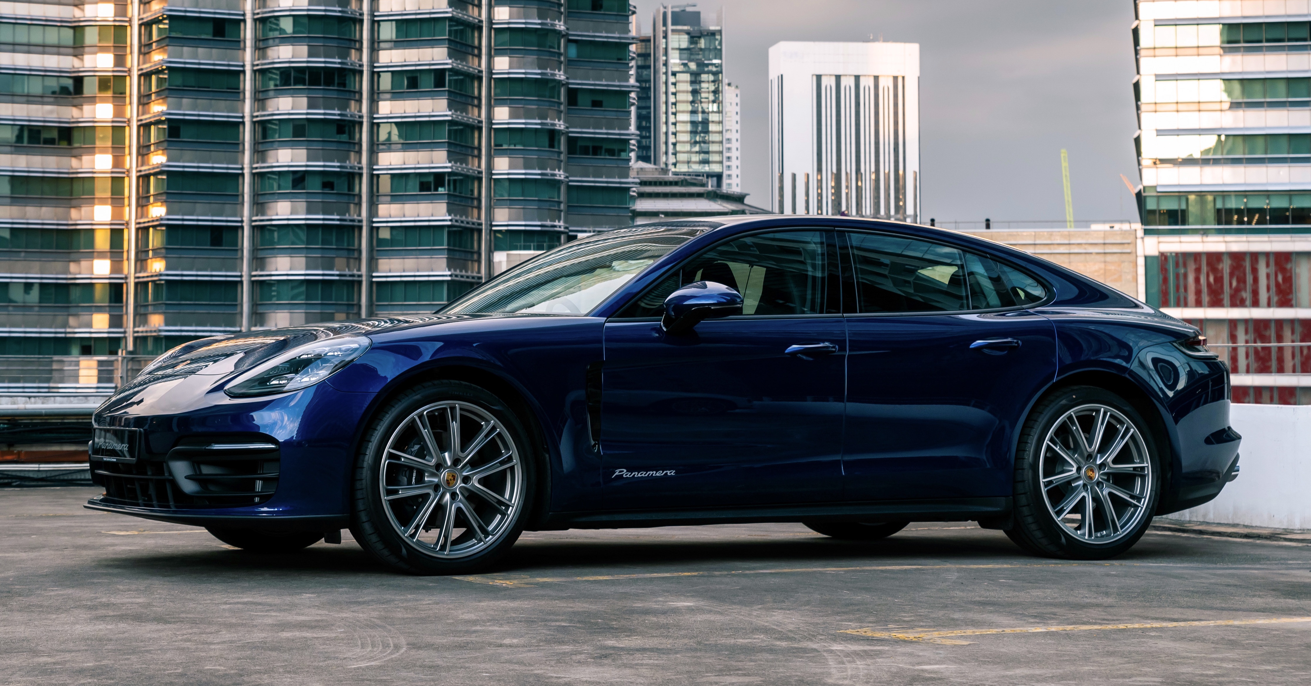 Porsche Panamera doi 2021 ra mat tai Malaysia, gia 250.000 USD hinh anh