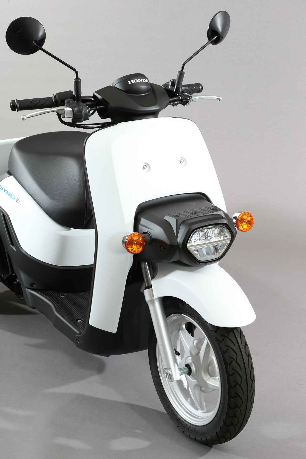 Chi tiết 3 mẫu xe máy điện của Honda ảnh 3 Chi tiet 3 mau xe may dien cua Honda anh 3