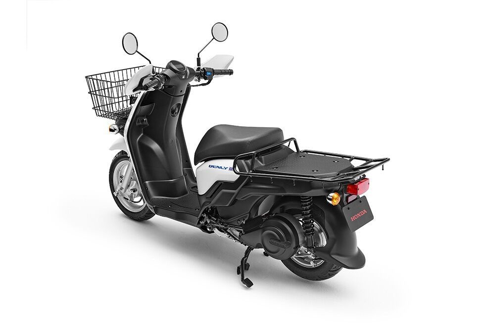 Chi tiết 3 mẫu xe máy điện của Honda ảnh 13 Chi tiet 3 mau xe may dien cua Honda anh 13
