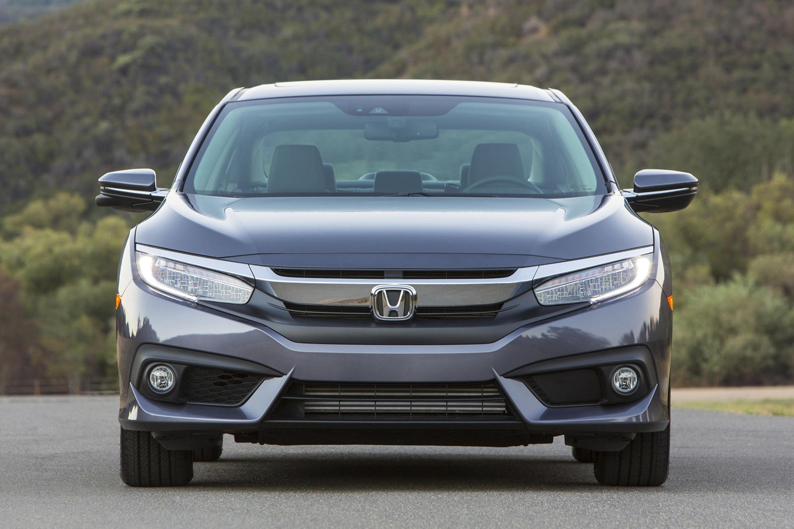 So sánh Honda Civic 2022 và đời cũ ảnh 4 So sanh Honda Civic 2022 va doi cu anh 4