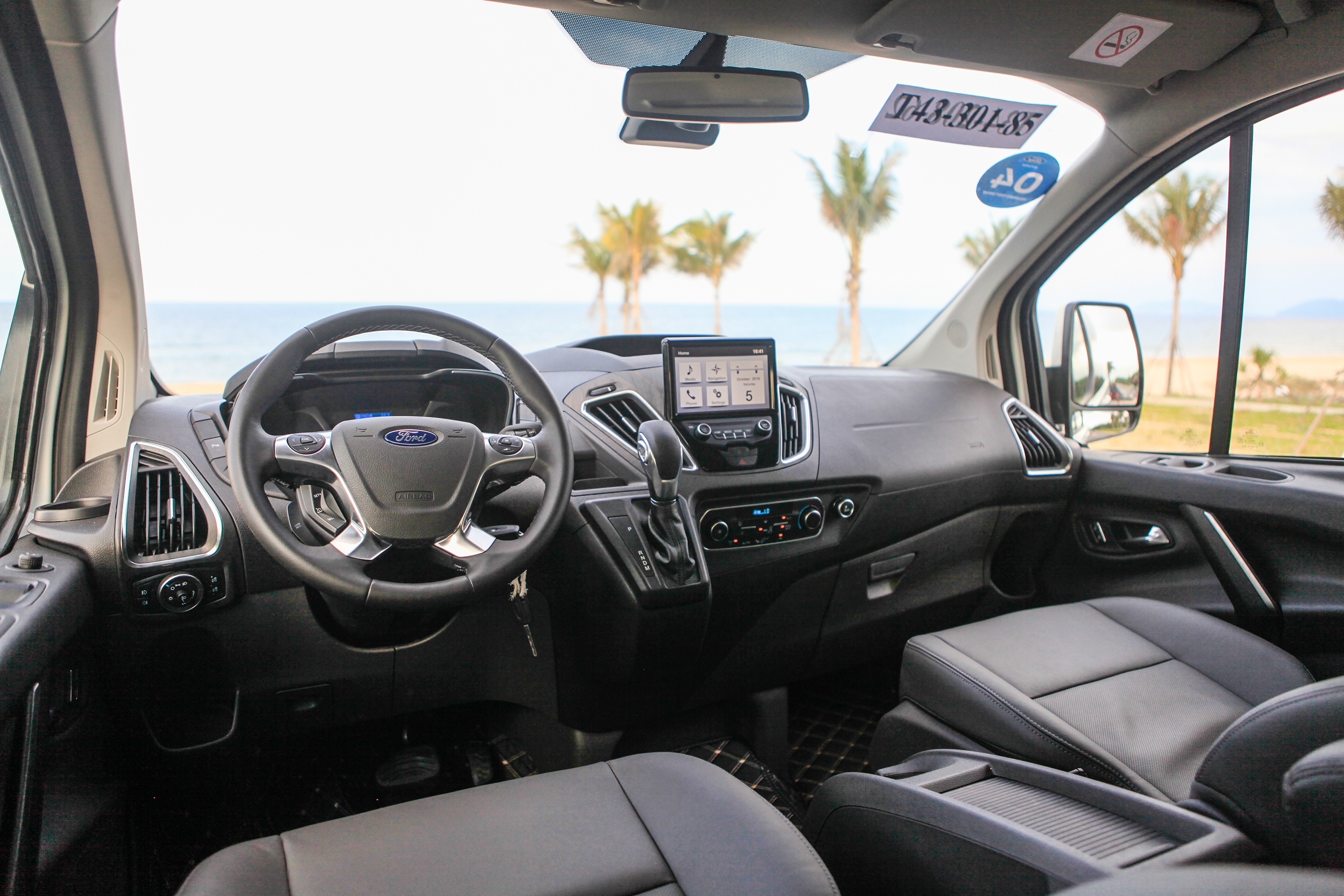 Ford Tourneo bi khai tu o Viet Nam vi dich Covid-19 anh 3