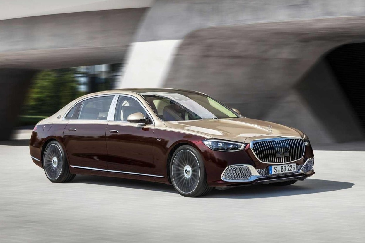 Mercedes-Maybach S 650 2022 lo dien, trang bi dong co V12 hinh anh