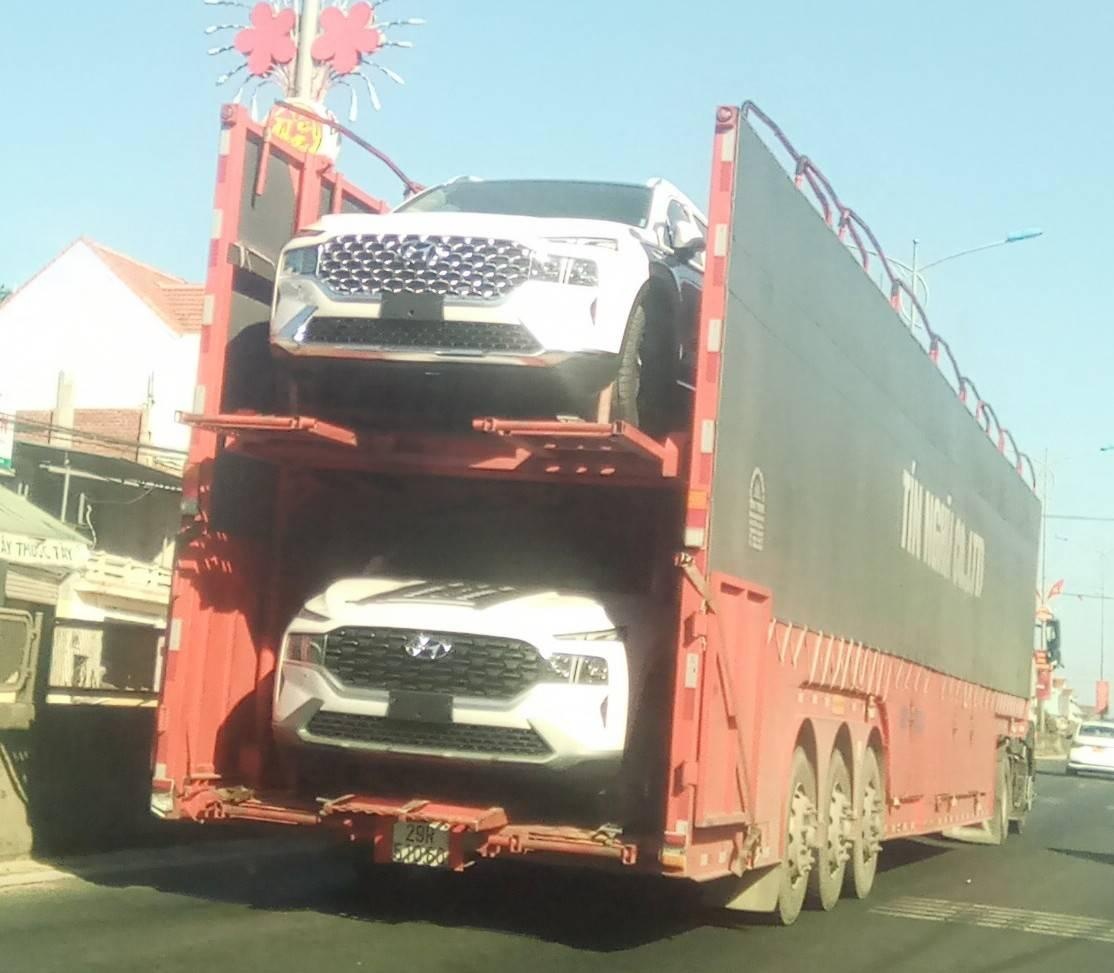 Hyundai Santa Fe 2021 đang trên đường về đại lý ảnh 1 Hyundai Santa Fe 2021 dang tren duong ve dai ly anh 1