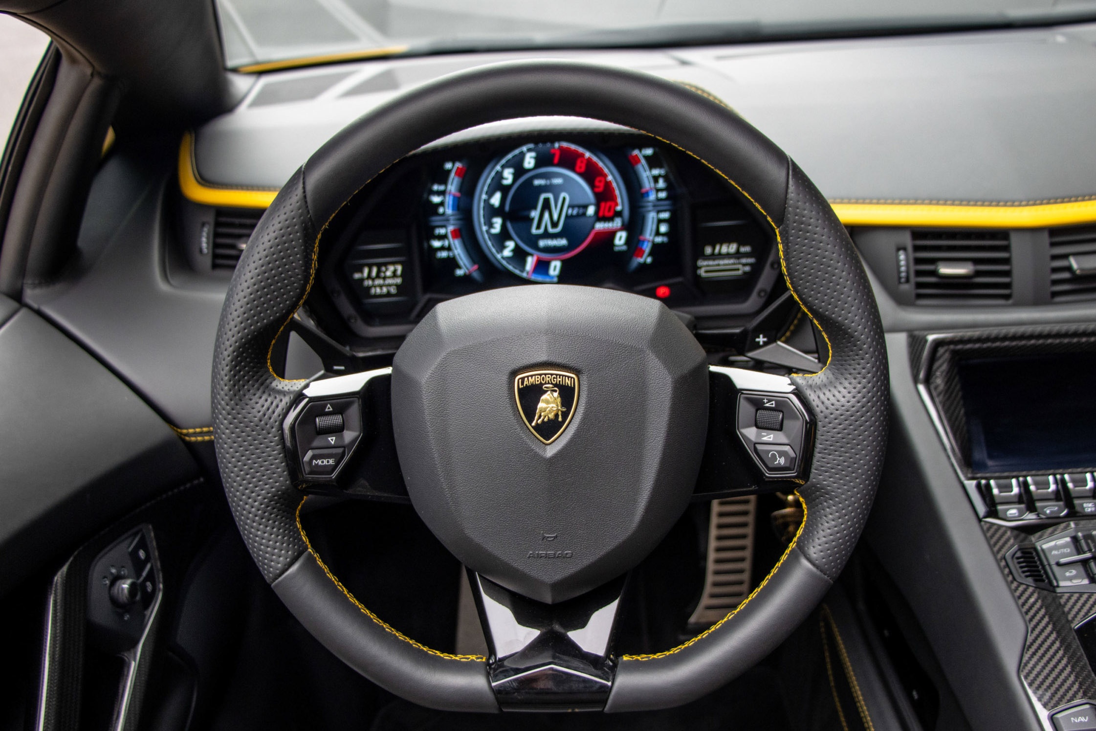 Paulo Dybala mua Lamborghini Aventador S Roadster ảnh 8 Paulo Dybala mua Lamborghini Aventador S Roadster anh 8