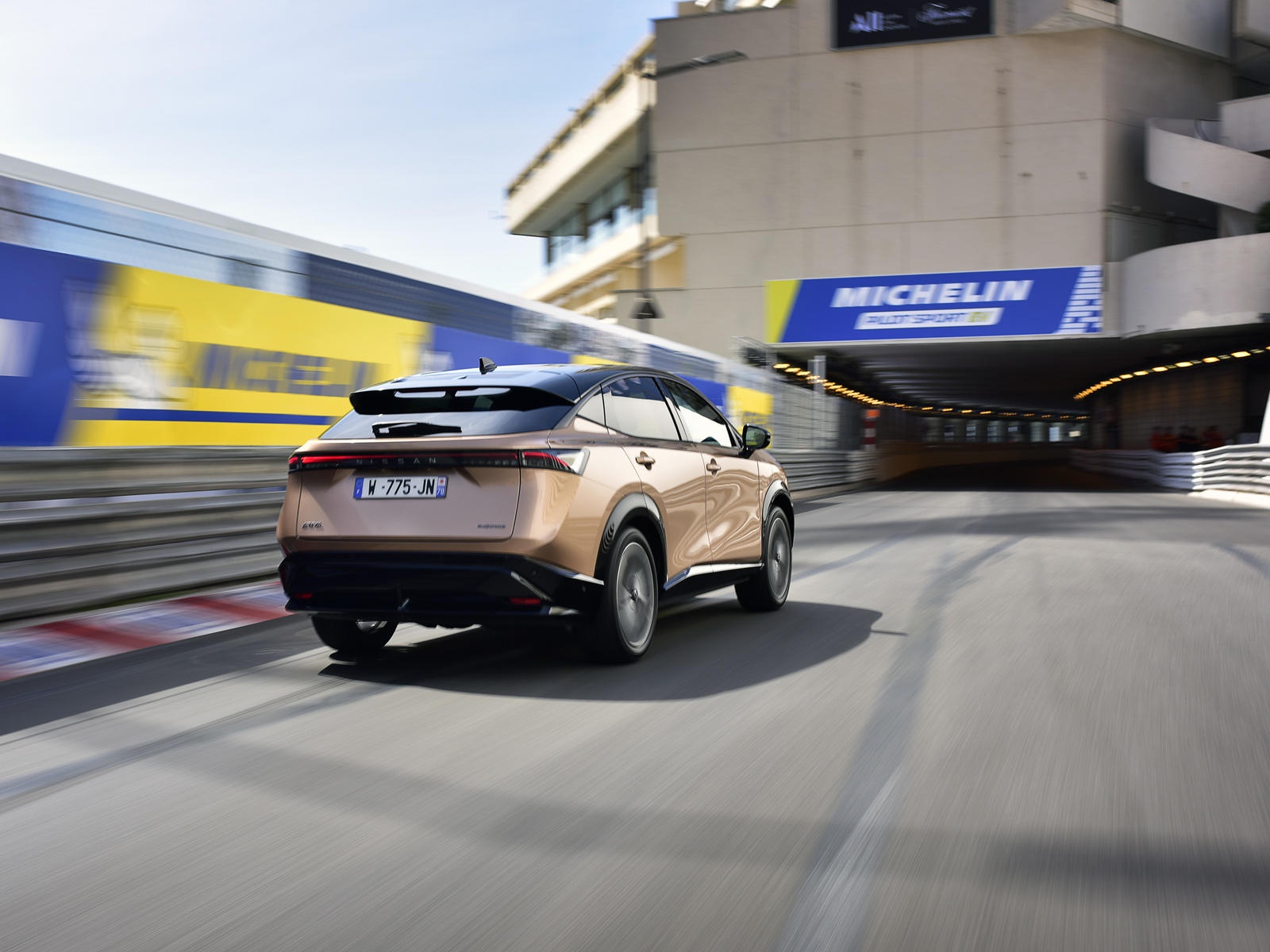 Nissan Ariya 2022 lan dau xuat hien truoc cong chung anh 5