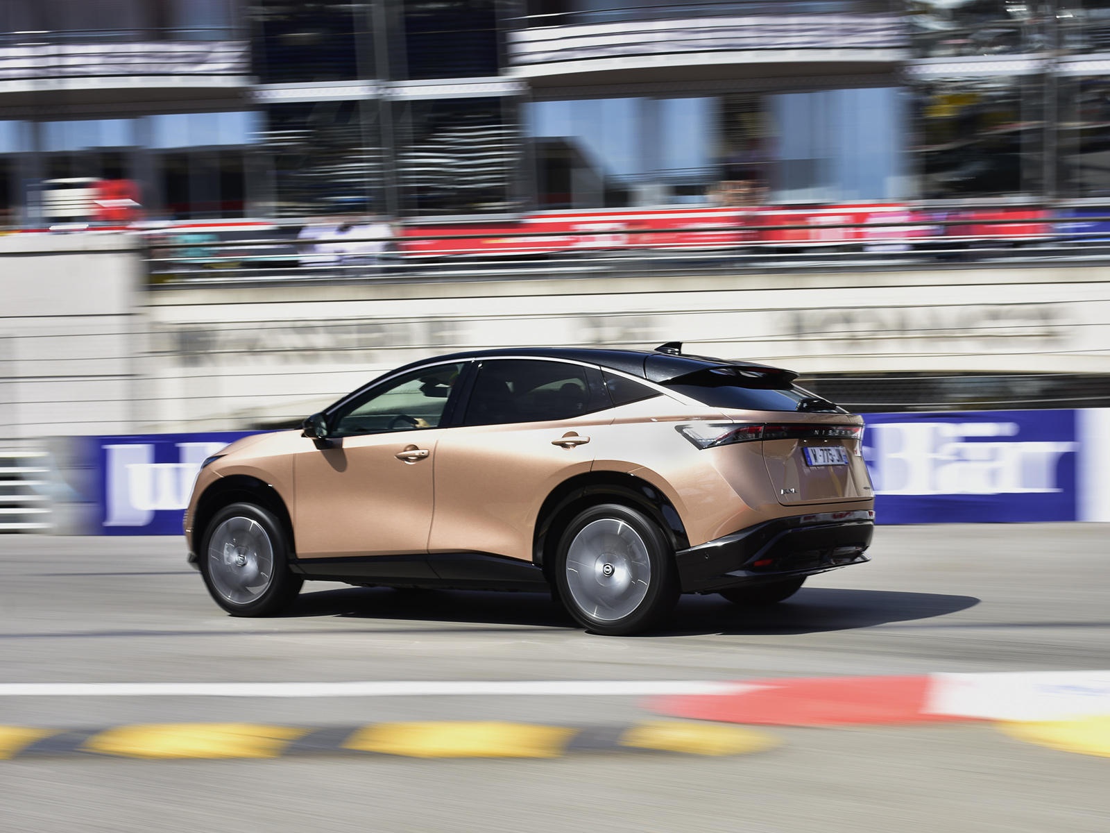 Nissan Ariya 2022 lan dau xuat hien truoc cong chung anh 7