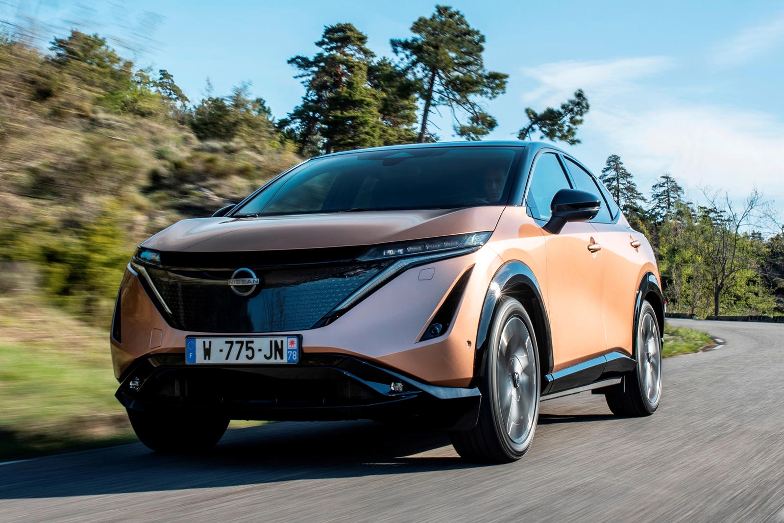 Nissan Ariya 2022 lan dau xuat hien truoc cong chung anh 4