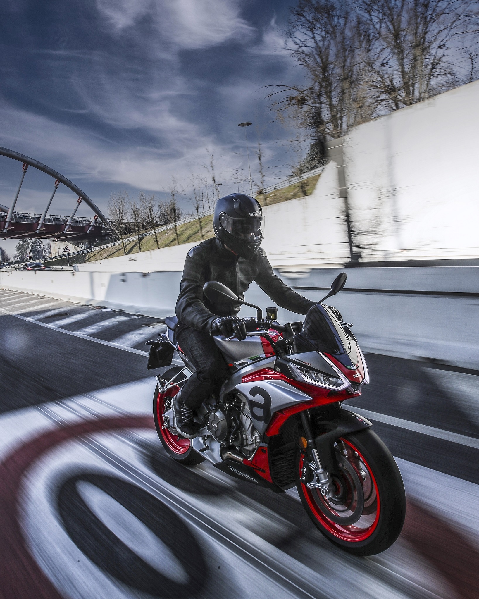 Aprilia Tuono 660 2021 chính thức bán ra tại Malaysia ảnh 4 Aprilia Tuono 660 2021 chinh thuc ban ra tai Malaysia anh 4