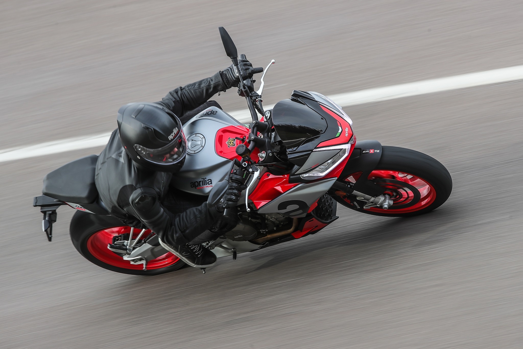 Aprilia Tuono 660 2021 chính thức bán ra tại Malaysia ảnh 6 Aprilia Tuono 660 2021 chinh thuc ban ra tai Malaysia anh 6