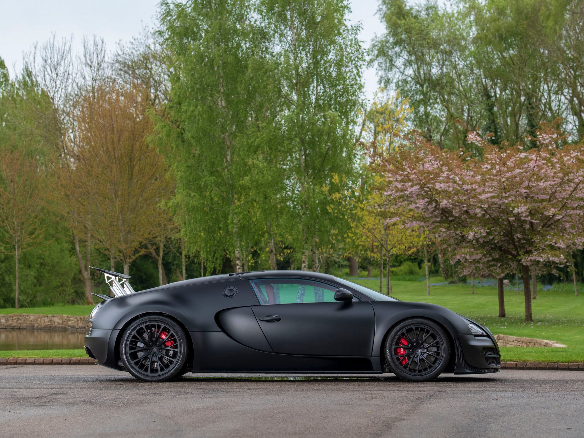 Bugatti Veyron Super Sport cuối cùng được rao bán ảnh 2 Bugatti Veyron Super Sport cuoi cung duoc rao ban anh 2