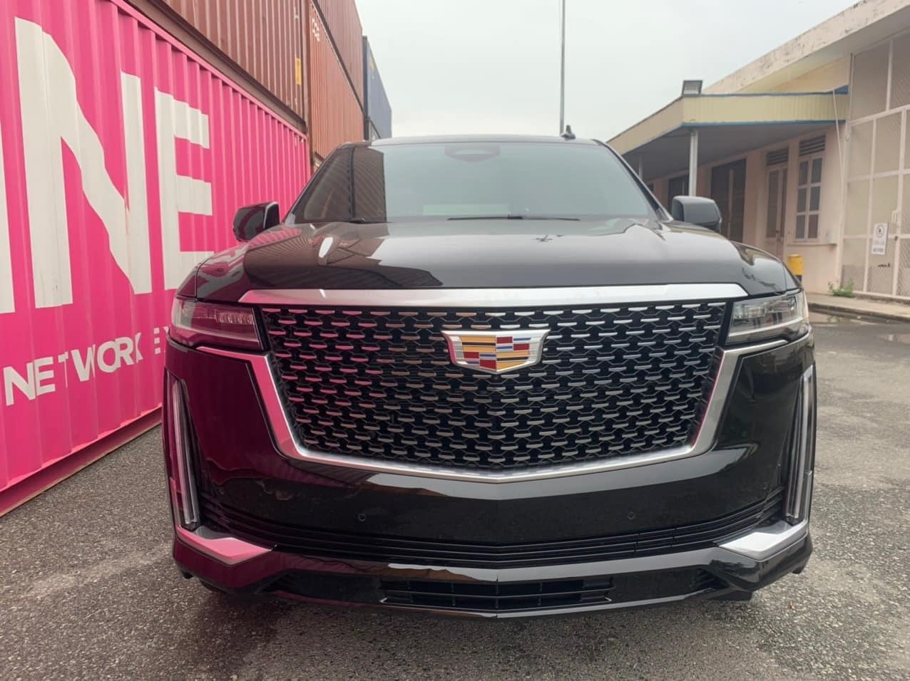 Cadillac Escalade 2021 dau tien ve Viet Nam anh 1